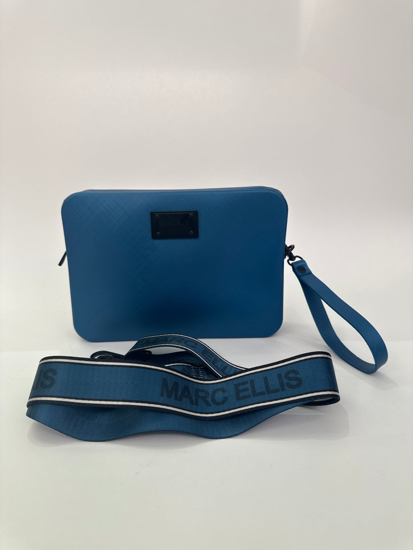 Flat Flowe Marc Ellis