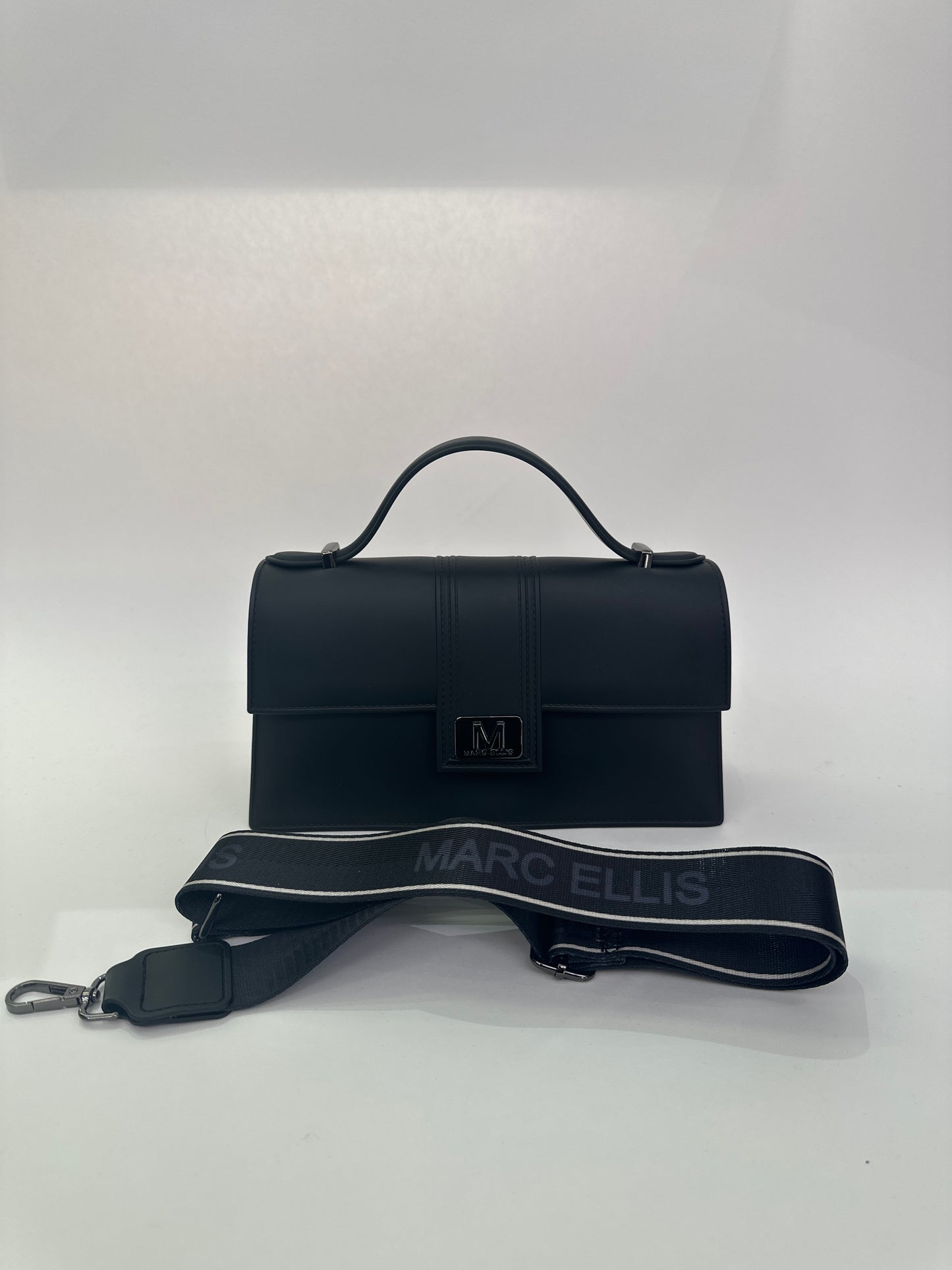 Flat Arrow Marc Ellis