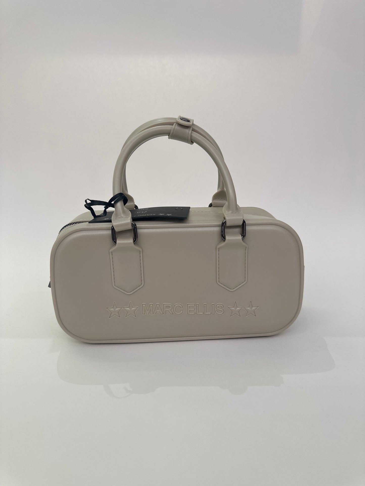 Flat Stich Marc Ellis