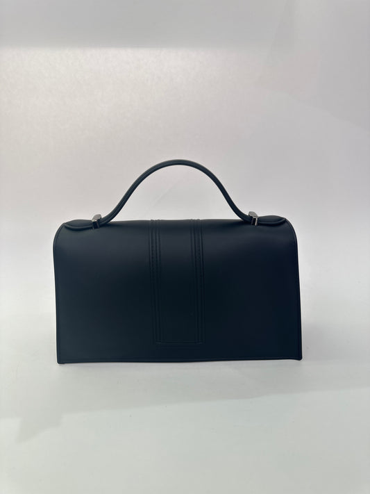 Flat Arrow Marc Ellis